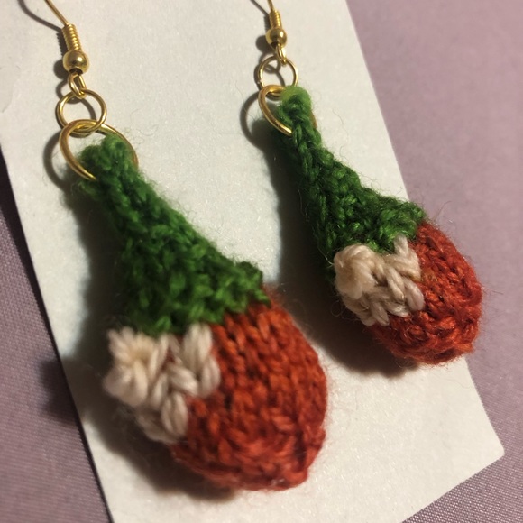 Hand Knitted Earrings - Picture 5 of 5
